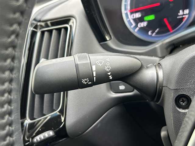 トヨタ クラウン ハイブリッド RS 静岡県 2019(平31)年 2.8万km ホワイトパールクリスタルシャイン ２２０系/トヨタセーフティセンス/純正8型ディスプレイ/ナビ/フルセグＴＶ/ＥＴＣ２．０/バックカメラ/スーパーライブサウンドシステム/三眼ＬＥＤヘッドライト/シーケンシャル/プッシュスタート/ＡＨＢ/ＬＴＡ/レーダークルーズ/純正１８ＡＷ/純正フロアマット/サイドカーテンエアバッグ/シートヒーター/前席パワーシート