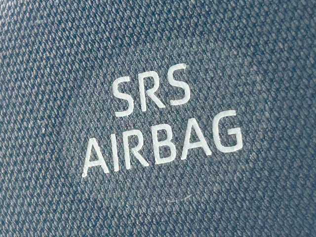 トヨタ クラウン ハイブリッド RS 静岡県 2019(平31)年 2.8万km ホワイトパールクリスタルシャイン ２２０系/トヨタセーフティセンス/純正8型ディスプレイ/ナビ/フルセグＴＶ/ＥＴＣ２．０/バックカメラ/スーパーライブサウンドシステム/三眼ＬＥＤヘッドライト/シーケンシャル/プッシュスタート/ＡＨＢ/ＬＴＡ/レーダークルーズ/純正１８ＡＷ/純正フロアマット/サイドカーテンエアバッグ/シートヒーター/前席パワーシート