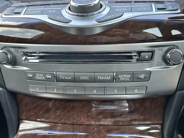 日産 フーガ 250GT 佐賀県 2015(平27)年 8.4万km スーパーブラック /エマージェンシーブレーキ//BCI後退時衝突防止支援システム//DCA:インテリジェントペダル//LDP:車線逸脱防止支援システム//BSI:後側方車両衝突防止支援システム//LDW：車線逸脱警報//BSW：後側方車両検知警報//追従型クルーズコントロール//純正MOPナビ//アラウンドビューカメラー//フルセグTV/DVD/CD/MSV//Bluetooth/USB//ブラックレザーシート//D・N席パワーシート//D席メモリー機能付き//シートヒーター//ベンチレーション//助手席オットマン//スマートキー//スペアキー//取扱説明書//新車保証書