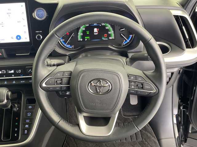 トヨタ ヴォクシー ハイブリッド S－Z 愛知県 2022(令4)年 1.3万km アティチュードブラックマイカ 純正10.5インチディスプレイオーディオ/ナビ・テレビ機能/純正フリップダウンモニター/両側パワースライドドア/GRグリル/三眼LEDヘッドライト/純正17インチAW/ETC2.0/HDMIポート/シートヒーター/レーダークルーズ