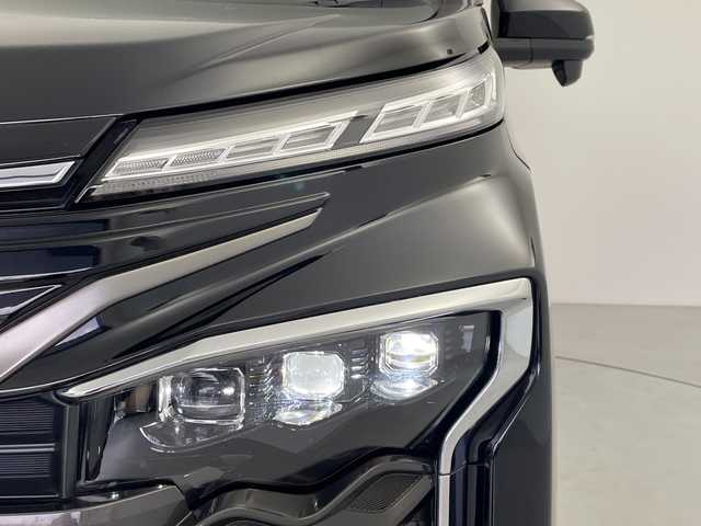 トヨタ ヴォクシー ハイブリッド S－Z 愛知県 2022(令4)年 1.3万km アティチュードブラックマイカ 純正10.5インチディスプレイオーディオ/ナビ・テレビ機能/純正フリップダウンモニター/両側パワースライドドア/GRグリル/三眼LEDヘッドライト/純正17インチAW/ETC2.0/HDMIポート/シートヒーター/レーダークルーズ