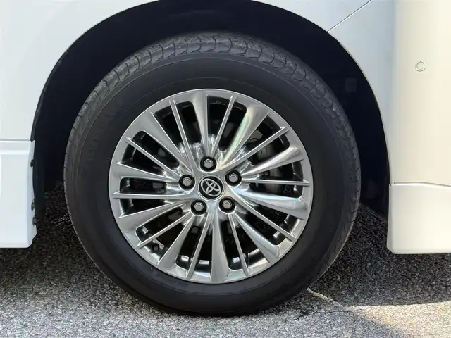 トヨタ アルファードハイブリット SR Cパッケージ 千葉県 2022(令4)年 6万km ホワイトパールクリスタルシャイン 純正10.5インチメモリーナビ/JBLプレミアムサウンド/フルセグTV/CD/DVD/BT/USB/HDMI/TRDフルエアロ/パノラミックビューモニター/フリップダウンモニター/レーダークルーズコントロール/パワーバックドア/両側パワースライドドア/黒革シート/1列目2列目パワーシート/D/N席シートヒーター/エアシート/パーキングアシスト/デジタルインナーミラー/ステアリングヒーター/ブラインドスポットモニター/トヨタセーフティセンス