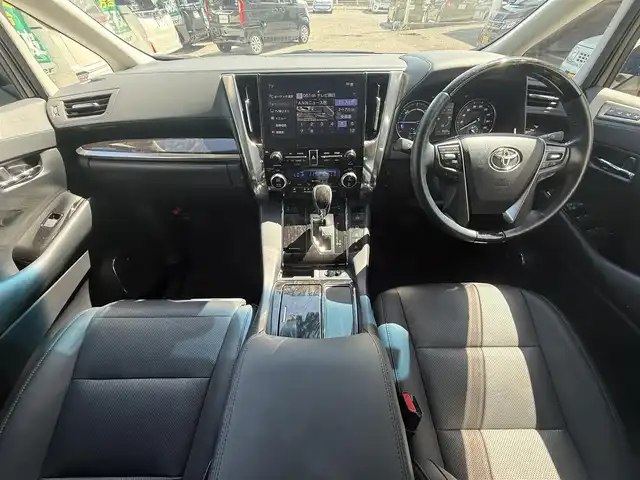 トヨタ アルファードハイブリット SR Cパッケージ 千葉県 2022(令4)年 6万km ホワイトパールクリスタルシャイン 純正10.5インチメモリーナビ/JBLプレミアムサウンド/フルセグTV/CD/DVD/BT/USB/HDMI/TRDフルエアロ/パノラミックビューモニター/フリップダウンモニター/レーダークルーズコントロール/パワーバックドア/両側パワースライドドア/黒革シート/1列目2列目パワーシート/D/N席シートヒーター/エアシート/パーキングアシスト/デジタルインナーミラー/ステアリングヒーター/ブラインドスポットモニター/トヨタセーフティセンス
