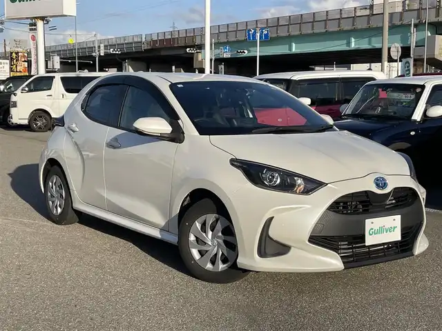 トヨタ ヤリス ハイブリッド X 石川県 2020(令2)年 3.7万km ホワイトパールクリスタルシャイン 純正ディスプレイオーディオ/ナビ/バックカメラ/ETC/スマートキー/プッシュスタート/トヨタセーフティセンス/レーダークルーズ/USBソケット/レーンキープ/ドライブレコーダー/保証書