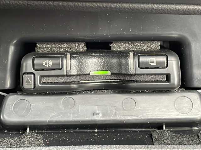 スバル アウトバック リミテッドEX 道北・旭川 2021(令3)年 3.8万km クリスタルホワイトP /4WD//ワンオーナー//禁煙車//12.3インチフル液晶メーター純正ナビ//USB/Applecarplay/BT//フロント/サイド/バックカメラ//アイサイト//プリクラッシュブレーキ//レーンキープ//誤発信抑制//コーナーセンサー//ドライバーモニタリングシステム//アイドリングストップ//パドルシフト//革シート//運転席メモリシート//前席パワーシート//全席シートヒーター//ステアリングヒーター//パワーバックドア//ルーフレール//ドライブレコーダー//ETC//オートリトラミラー//オートライト//LEDヘッドライト//フォグライト//リアフォグ//フロントデアイサー//純正フロアマット