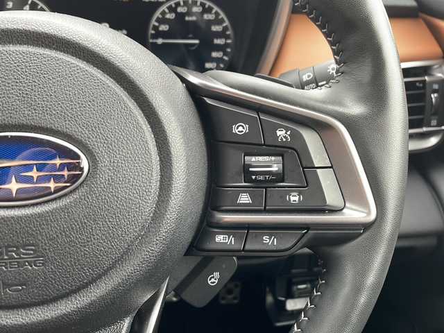 スバル アウトバック リミテッドEX 道北・旭川 2021(令3)年 3.8万km クリスタルホワイトP /4WD//ワンオーナー//禁煙車//12.3インチフル液晶メーター純正ナビ//USB/Applecarplay/BT//フロント/サイド/バックカメラ//アイサイト//プリクラッシュブレーキ//レーンキープ//誤発信抑制//コーナーセンサー//ドライバーモニタリングシステム//アイドリングストップ//パドルシフト//革シート//運転席メモリシート//前席パワーシート//全席シートヒーター//ステアリングヒーター//パワーバックドア//ルーフレール//ドライブレコーダー//ETC//オートリトラミラー//オートライト//LEDヘッドライト//フォグライト//リアフォグ//フロントデアイサー//純正フロアマット