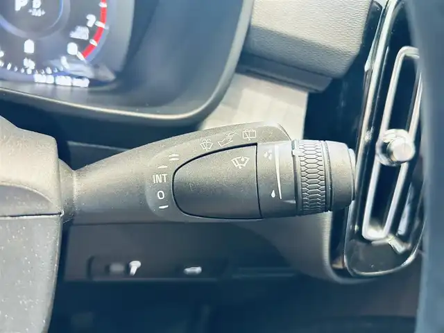 ボルボ ボルボ ＸＣ４０ B4 モメンタム 大阪府 2021(令3)年 2.2万km デニムブルーメタリック ワンオーナー/ACC/純正ナビ/TV/360度カメラ/applecarplay/純正18インチAW/LEDヘッドライト/電動リアゲート/BLIS/ルーフレール/パワーシート/Dシートメモリ/シートヒーター/ステアリングヒーター/ETC/ドラレコ