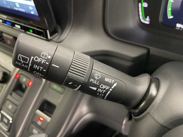 ホンダ ステップワゴン スパーダ eHEV 長野県 2025(令7)年 0.1千km クリスタルブラックパール 届出済未使用車/純正メモリナビ&フルセグTV&CD&DVD&USB&BT/ホンダセンシング/アダプティブクルーズコントロール/レーンキープアシスト/衝突軽減ブレーキ/ブラインドスポットインフォメーション/クリアランスソナー/標識認識表示/両側パワースライドドア/パワーバックドア/ハーフレザーシート/前席シートヒーター/ステアリングスイッチ/パドルシフト/2列目オットマン/2列目サンシェード/バックカメラ/LEDヘッドライト/オートライト/フロントフォグランプ/電動格納ミラー/ウィンカーミラー/電動ホールド/ブレーキホールド/純正16インチAW装着/プッシュスタート/スマートキー/スペアキー1本/取扱説明書/新車保証書