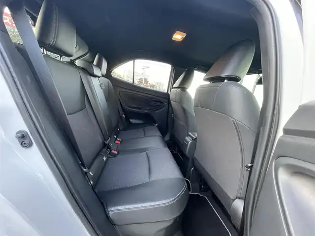 トヨタ ヤリスクロス ハイブリッド Z 大阪府 2024(令6)年 2.3万km プラチナホワイトパールマイカ 純正ナビ/・BT/USB/HDMI//・フルセグTV/Mira Cast/パノラミックビューモニター/シートヒーター/ステアリングヒーター/D席パワーシート/パワーバックドア/前後ドライブレコーダー/クルーズコントロール/衝突軽減システム/前後コーナーセンサー/ビルトインETC/BSM/LEDヘッドライト/純正18AW/フロアマット/スペアキー/取説