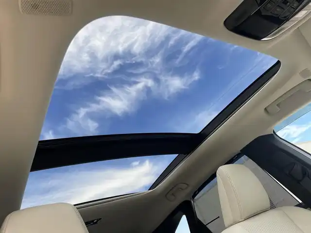 レクサス ＲＸ 350h バージョンL 東京都 2024(令6)年 2.1万km グラファイトブラックガラスフレーク サンルーフ/純正ナビ（フルセグTV・Bluetooth・HDMI）/アダプティブクルーズコントロール/パーキングアシスト/全方位カメラ/BSM/ワイヤレス充電器/ビルトインETC2.0/前席パワーシート/前席シートヒーター/前席エアシート/ステアリングヒーター/ヘッドアップディスプレイ/電動リアゲート/ハーフレザーシート/コーナーセンサー/横滑り防止装置/衝突軽減ブレーキ/レーンキープアシスト/純正フロアマット/LEDオートライト/スマートキー/プッシュスタート