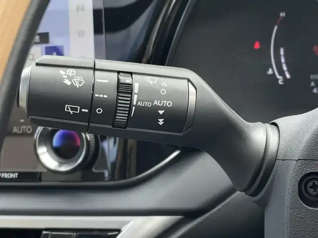 レクサス ＲＸ 350h バージョンL 東京都 2024(令6)年 2.1万km グラファイトブラックガラスフレーク サンルーフ/純正ナビ（フルセグTV・Bluetooth・HDMI）/アダプティブクルーズコントロール/パーキングアシスト/全方位カメラ/BSM/ワイヤレス充電器/ビルトインETC2.0/前席パワーシート/前席シートヒーター/前席エアシート/ステアリングヒーター/ヘッドアップディスプレイ/電動リアゲート/ハーフレザーシート/コーナーセンサー/横滑り防止装置/衝突軽減ブレーキ/レーンキープアシスト/純正フロアマット/LEDオートライト/スマートキー/プッシュスタート