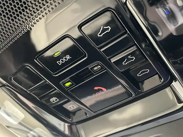 レクサス ＲＸ 350h バージョンL 東京都 2024(令6)年 2.1万km グラファイトブラックガラスフレーク サンルーフ/純正ナビ（フルセグTV・Bluetooth・HDMI）/アダプティブクルーズコントロール/パーキングアシスト/全方位カメラ/BSM/ワイヤレス充電器/ビルトインETC2.0/前席パワーシート/前席シートヒーター/前席エアシート/ステアリングヒーター/ヘッドアップディスプレイ/電動リアゲート/ハーフレザーシート/コーナーセンサー/横滑り防止装置/衝突軽減ブレーキ/レーンキープアシスト/純正フロアマット/LEDオートライト/スマートキー/プッシュスタート