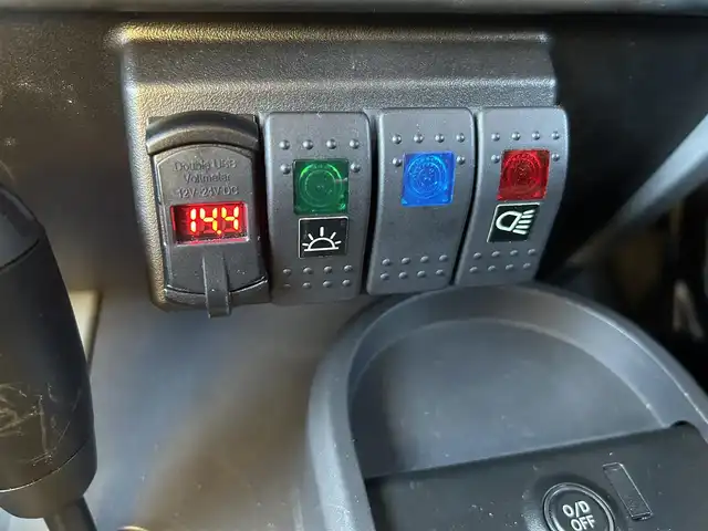 クライスラー・ジープ ジープ ラングラー アンリミテッド スポーツ4AT 福岡県 2010(平22)年 12.1万km 黒 All-Terrainタイヤ/社外オーディオ/ATOTO/Bluetooth/XRC/TERAFLEX/リフトアップ/Bカメラ/サイドカメラ/ETC/純正フロアマット/純正18インチAW/社外LEDライト/保証書/取扱説明書/リモコンキー