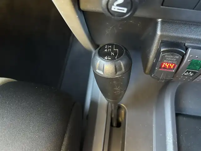 クライスラー・ジープ ジープ ラングラー アンリミテッド スポーツ4AT 福岡県 2010(平22)年 12.1万km 黒 All-Terrainタイヤ/社外オーディオ/ATOTO/Bluetooth/XRC/TERAFLEX/リフトアップ/Bカメラ/サイドカメラ/ETC/純正フロアマット/純正18インチAW/社外LEDライト/保証書/取扱説明書/リモコンキー