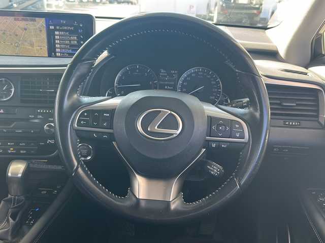 レクサス ＲＸ 300 愛知県 2018(平30)年 9.8万km ブラック ワンオーナー/純正HDDナビ/【フルセグ・DVD再生可・CD・Bluetooth】/バックカメラ/ビルトインETC2.0/後席モニター２セット/Lexus Safety System＋/【プリクラッシュセーフティシステム・レーンキーピングアシスト・レーダークルーズコントロール・インテリジェントクリアランスソナー】/パワーバックドア/横滑り防止機能/アイドリングストップ/オートライト/電動格納ミラー/ウィンカーミラー/プッシュスタート/スマートキー/スペアキーあり/新車保証書/取扱説明書
