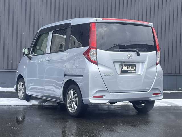 トヨタ ルーミー X 青森県 2024(令6)年 1.1万km ブライトシルバーM 純正9インチディスプレイオーディオ/(フルセグTV/AppleCarPlay/Bluetooth/AM/FM)/ワンオーナー/バックカメラ/ビルトインETC/前席シートヒーター/片側パワースライドドア/純正フロアマット/純正LEDフォグランプ/社外アルミホイール/前後コーナーセンサー/レーンキープアシスト/プリクラッシュセーフティー/パーキングサポートブレーキ/USB入力端子/4WD/寒冷地仕様車/オートライト/スマートキー/スペアキー/プッシュエンジンスタート