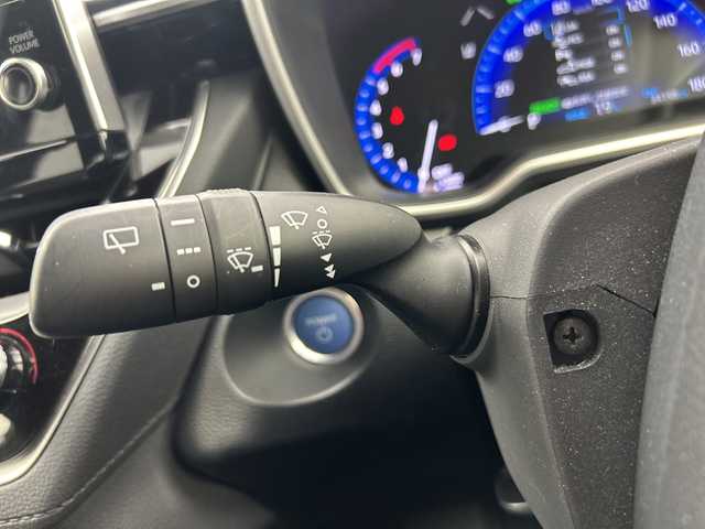 トヨタ カローラ クロス ハイブリッド Z 三重県 2022(令4)年 3.5万km プラチナホワイトパールマイカ /禁煙車//純正9インチディスプレイオーディオ//純正OP DVDデッキ//バックカメラ//オートAC//DN席シートヒーター//D席パワーシート//ハーフレザーシート//電子サイドブレーキ//ブレーキオートホールド//パノラマルーフ//100V充電//4WD//トヨタセーフティセンス//PCS//LTA//PKSB//RSA//前後クリアランスソナー//革巻きステアリング//ステアリングスイッチ//レーダークルーズコントロール//オートハイビーム//純正ビルトインETC2.0//社外前後ドライブレコーダー//LED//フォグ