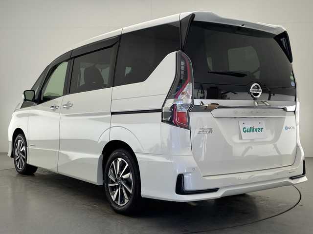 日産 セレナ e－パワー ハイウェイスター V 宮崎県 2020(令2)年 5万km ブリリアントホワイトパール プロパイロット/エマージェンシーブレーキ/LDW（車線逸脱警報）/LDP（車線逸脱防止支援）/BSW（後側方車両検知警報）/BSI（後側衝突防止支援）/速度標識表示/道路標識表示/コーナーセンサー/純正７インチナビ/フルセグTV/CD/DVD/Bluetooth/社外フリップダウンモニター/アラウンドビューモニター/両側パワースライドドア/ハンズフリーオートスライドドア/ビルトインETC/純正16インチAW/取扱説明書/ナビ取扱説明書