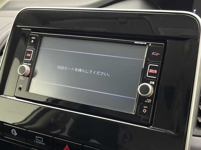 日産 セレナ e－パワー ハイウェイスター V 宮崎県 2020(令2)年 5万km ブリリアントホワイトパール プロパイロット/エマージェンシーブレーキ/LDW（車線逸脱警報）/LDP（車線逸脱防止支援）/BSW（後側方車両検知警報）/BSI（後側衝突防止支援）/速度標識表示/道路標識表示/コーナーセンサー/純正７インチナビ/フルセグTV/CD/DVD/Bluetooth/社外フリップダウンモニター/アラウンドビューモニター/両側パワースライドドア/ハンズフリーオートスライドドア/ビルトインETC/純正16インチAW/取扱説明書/ナビ取扱説明書