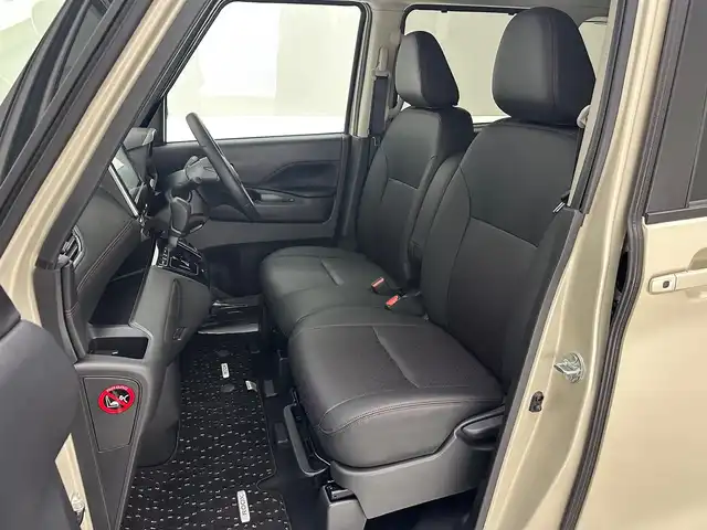 日産 ルークス HWS Gターボ プロパイロットED 兵庫県 2025(令7)年 0.1千km ベージュⅡ 純正ディスプレイオーディオ/（BT、HDMI、カープレイ）/全方位カメラ/デジタルインナーミラー/両側パワースライドドア/プロパイロット/電子パーキング/ブレーキホールド/オートライト/LEDヘッドライト/純正フロアマット/ターボ過給機/純正アルミホイール/前後コーナーセンサー/レザーシート