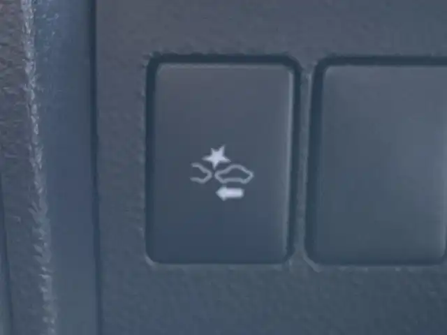 トヨタ アルファード S Cパッケージ 東京都 2015(平27)年 3.3万km ブラック メーカーナビ　/後席モニター　/サンルーフ　/全周囲カメラ　/ＪＢＬサウンド　/電動リアゲート　/両側電動ドア　/ＯＰ革シート　/シート・ハンドルヒーター　/クルコン　/ＡＣ１００Ｖ　/寒冷地仕様　/純正１８インチＡＷ　/ローダウン/禁煙