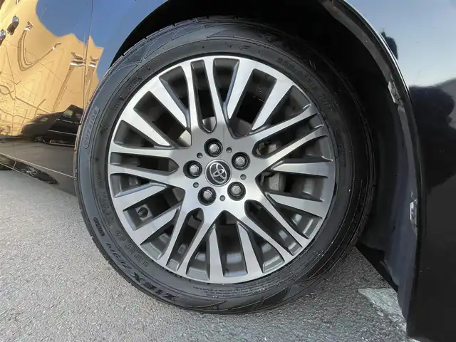 トヨタ アルファード S Cパッケージ 東京都 2015(平27)年 3.3万km ブラック メーカーナビ　/後席モニター　/サンルーフ　/全周囲カメラ　/ＪＢＬサウンド　/電動リアゲート　/両側電動ドア　/ＯＰ革シート　/シート・ハンドルヒーター　/クルコン　/ＡＣ１００Ｖ　/寒冷地仕様　/純正１８インチＡＷ　/ローダウン/禁煙