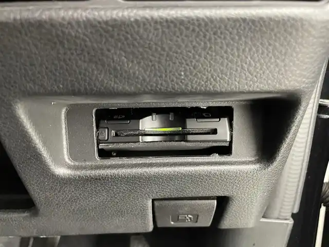 スズキ スペーシア カスタム HYBRID XS 滋賀県 2018(平30)年 5万km ブルーイッシュブラックパール3 禁煙車　/社外7インチナビ/・TV・CD・AM・FM/ETC/両側パワースライド　/衝突軽減ブレーキ　/スペアキー　/シートヒーター　/ハーフレザー　/ビルドインＥＴＣ　/ステアリングスイッチ　/サーキュレーター　/純正フロアマット　/純正アルミホイール/革巻きステアリング/ステアリングスイッチ