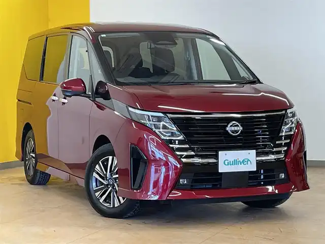 日産 セレナ e－パワー ルキシオン 群馬県 2023(令5)年 0.4万km ワイン 360°セーフティアシスト/・プロパイロット2.0/・プロパイロットパーキング/・プロパイロットリモートパーキング/・衝突回避ステアリングアシスト/・インテリジェントエマージェンシーブレーキ/・インテリジェントFCW(前方予測検知)/・インテリジェントLI +LDW(車線逸脱)/・インテリジェントBSI +BSW(後側方予測検知)/・リアクロストラフィックアラート/純正12.3インチワイドディスプレイ/・ナビ機能/・フルセグTV/・BT/HDMI/USB/・FM.AM/・Applecarplay/Androidauto/インテリジェントスマートルームミラー/ヘッドアップディスプレイ/レーダークルーズコントロール/オートハイビーム/クリアランスソナー/ブラインドスポットモニター/アラウンドビューモニター/ハンズフリー両側電動スライドドア/AC100Vコンセント/ビルトインETC/革巻きステアリング/ステアリングスイッチ/置くだけ充電/合皮シート/LEDヘッドライト/フォグランプ/オートライト/電子パーキングブレーキ/オートホールド/スマートキー/プッシュスタート/純正16インチAW/純正フロアマット