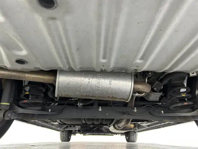 日産 セレナ ハイウェイスター 佐賀県 2016(平28)年 6.4万km ダイヤモンドブラック 純正7インチナビ/フルセグTV/CD/DVD/Bluetooth/全方位カメラ　/衝突被害軽減システム/クルーズコントロール/横滑り防止装置/標識検知機能/自動駐車システム/クリアランスソナー/前方ドライブレコーダー/両側パワースライドドア/ハンズフリースライドドア/後席サンシェード/シートバックテーブル/ISOFIX対応シート/カーテンエアバック/純正フロアマット/純正ドアバイザー/純正16インチアルミホイール/プッシュスタート/スマートキー/スペアキー×１/電動格納ミラー