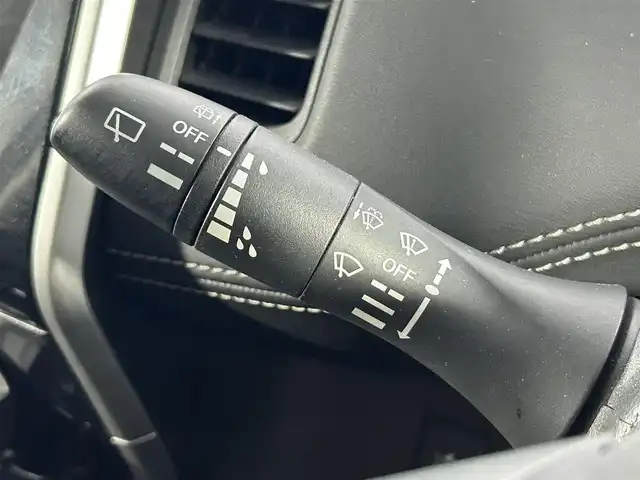 日産 セレナ ハイウェイスター 佐賀県 2016(平28)年 6.4万km ダイヤモンドブラック 純正7インチナビ/フルセグTV/CD/DVD/Bluetooth/全方位カメラ　/衝突被害軽減システム/クルーズコントロール/横滑り防止装置/標識検知機能/自動駐車システム/クリアランスソナー/前方ドライブレコーダー/両側パワースライドドア/ハンズフリースライドドア/後席サンシェード/シートバックテーブル/ISOFIX対応シート/カーテンエアバック/純正フロアマット/純正ドアバイザー/純正16インチアルミホイール/プッシュスタート/スマートキー/スペアキー×１/電動格納ミラー