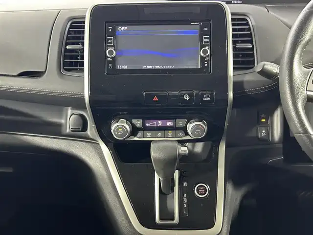 日産 セレナ ハイウェイスター 佐賀県 2016(平28)年 6.4万km ダイヤモンドブラック 純正7インチナビ/フルセグTV/CD/DVD/Bluetooth/全方位カメラ　/衝突被害軽減システム/クルーズコントロール/横滑り防止装置/標識検知機能/自動駐車システム/クリアランスソナー/前方ドライブレコーダー/両側パワースライドドア/ハンズフリースライドドア/後席サンシェード/シートバックテーブル/ISOFIX対応シート/カーテンエアバック/純正フロアマット/純正ドアバイザー/純正16インチアルミホイール/プッシュスタート/スマートキー/スペアキー×１/電動格納ミラー