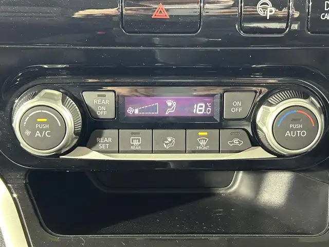 日産 セレナ ハイウェイスター 佐賀県 2016(平28)年 6.4万km ダイヤモンドブラック 純正7インチナビ/フルセグTV/CD/DVD/Bluetooth/全方位カメラ　/衝突被害軽減システム/クルーズコントロール/横滑り防止装置/標識検知機能/自動駐車システム/クリアランスソナー/前方ドライブレコーダー/両側パワースライドドア/ハンズフリースライドドア/後席サンシェード/シートバックテーブル/ISOFIX対応シート/カーテンエアバック/純正フロアマット/純正ドアバイザー/純正16インチアルミホイール/プッシュスタート/スマートキー/スペアキー×１/電動格納ミラー