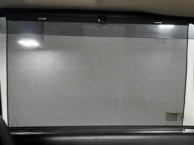 日産 セレナ ハイウェイスター 佐賀県 2016(平28)年 6.4万km ダイヤモンドブラック 純正7インチナビ/フルセグTV/CD/DVD/Bluetooth/全方位カメラ　/衝突被害軽減システム/クルーズコントロール/横滑り防止装置/標識検知機能/自動駐車システム/クリアランスソナー/前方ドライブレコーダー/両側パワースライドドア/ハンズフリースライドドア/後席サンシェード/シートバックテーブル/ISOFIX対応シート/カーテンエアバック/純正フロアマット/純正ドアバイザー/純正16インチアルミホイール/プッシュスタート/スマートキー/スペアキー×１/電動格納ミラー