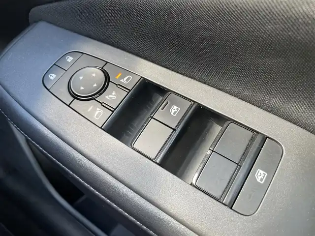 日産 ノート X 茨城県 2022(令4)年 6.8万km オーロラフレアブルーパール エマージェンシーブレーキ/純正ディスプレイオーディオ/　　BT/フルセグ/アラウンドビューモニター/プロパイロット/オートライト/オートハイビーム/ステアリングスイッチ/USB/電子パーキング/ブレーキホールド/デジタルインナーミラー型ドライブレコーダー/スマートキー/ETC2.0