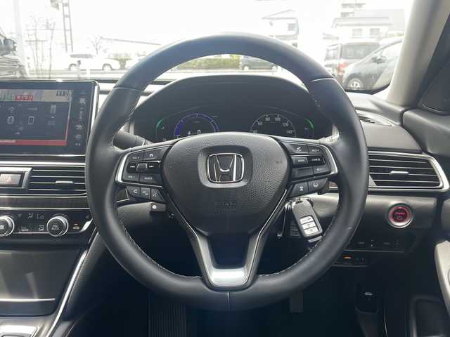 ホンダ アコード EX 福島県 2022(令4)年 1.3万km メテオロイドグレーメタリック サンルーフ/レザーシート/純正メモリナビ＆フルセグＴＶ/（ＵＳＢ＆ＢＴ）/バックカメラ/衝突軽減ブレーキ/レーダークルーズコントロール/レーンキープアシスト/ビルトインＥＴＣ/純正１８inアルミホイール/オートライト/ＬＥＤライト/フォグランプ/ウィンカーミラー/電動格納ミラー/スマートキー/プッシュスタート/Ｗ＋サイド＋カーテンエアバッグ/横滑り防止装置/ＡＢＳ/ドアバイザー/純正フロアマット