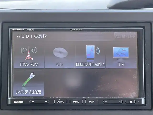 ホンダ Ｎ ＢＯＸ G L ホンダセンシング 愛媛県 2020(令2)年 2.5万km ブリリアントスポーティブルーメタリック2トーン 社外ナビ（Bluetooth/SD/CD/フルセグTV)/バックカメラ/ETC/前方ドライブレコーダー/純正フロアマット/ドアバイザー/LEDヘッドライト/オートマチックハイビーム/オートライト/Honda SENSING/衝突軽減ブレーキ（CMBS）/誤発進抑制機能/歩行者事故低減ステアリング/路外逸脱抑制機能/渋滞追従機能付アダプティブクルーズコントロール（ACC）/車線維持支援システム（LKAS）/先行車発進お知らせ機能/標識認識機能/後方誤発進抑制機能/スマートキー/ステアリングスイッチ