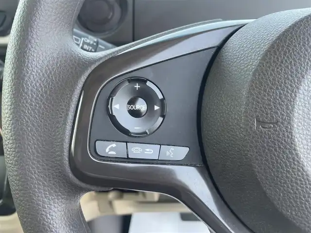ホンダ Ｎ ＢＯＸ G L ホンダセンシング 愛媛県 2020(令2)年 2.5万km ブリリアントスポーティブルーメタリック2トーン 社外ナビ（Bluetooth/SD/CD/フルセグTV)/バックカメラ/ETC/前方ドライブレコーダー/純正フロアマット/ドアバイザー/LEDヘッドライト/オートマチックハイビーム/オートライト/Honda SENSING/衝突軽減ブレーキ（CMBS）/誤発進抑制機能/歩行者事故低減ステアリング/路外逸脱抑制機能/渋滞追従機能付アダプティブクルーズコントロール（ACC）/車線維持支援システム（LKAS）/先行車発進お知らせ機能/標識認識機能/後方誤発進抑制機能/スマートキー/ステアリングスイッチ