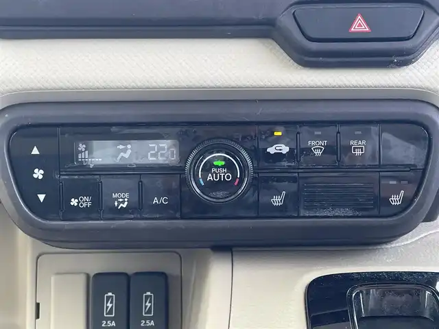 ホンダ Ｎ ＢＯＸ G L ホンダセンシング 愛媛県 2020(令2)年 2.5万km ブリリアントスポーティブルーメタリック2トーン 社外ナビ（Bluetooth/SD/CD/フルセグTV)/バックカメラ/ETC/前方ドライブレコーダー/純正フロアマット/ドアバイザー/LEDヘッドライト/オートマチックハイビーム/オートライト/Honda SENSING/衝突軽減ブレーキ（CMBS）/誤発進抑制機能/歩行者事故低減ステアリング/路外逸脱抑制機能/渋滞追従機能付アダプティブクルーズコントロール（ACC）/車線維持支援システム（LKAS）/先行車発進お知らせ機能/標識認識機能/後方誤発進抑制機能/スマートキー/ステアリングスイッチ