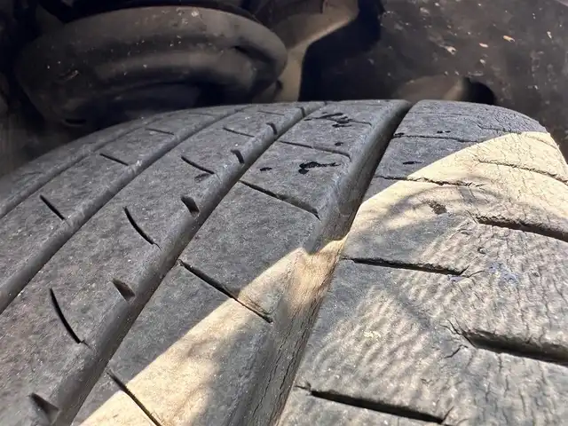 トヨタ カムリ WS 宮城県 2019(令1)年 1.7万km アティチュードブラックマイカ/プラチナホワイトパールマイカ 登録時16615km/ブラインドスポットモニター/ツートンカラー/・アティチュードブラックルーフ/・アティチュードブラックドアミラー/・ブラックウインドウモール/＝＝＝/セーフティセンス/・プリクラッシュセーフティ/・レーンディパーチャーアラート/・オートマチックハイビーム/・レーダークルーズコントロール/インテリジェントクリアランスソナー/アルパイン9インチナビ（X9Z）/・CD/DVD/Bluetooth/フルセグTV/バックカメラ/社外LEDテールランプ/トランクスポイラー/Tom’sローダウンサス/ビルトインETC/ドライブレコーダー/ハーフレザーシート/パワーシート/革巻きステアリング/パドルシフト/電動パーキングブレーキ/ブレーキホールド/LEDオートヘッドライト/フォグランプ/スマートキー＆プッシュスタート/スペアキー1本/純正18インチAW/ヘッドアップディスプレイ/フロアマット/ドアバイザー/W/サイド/カーテン/ニーエアバッグ/取扱説明書/保証書