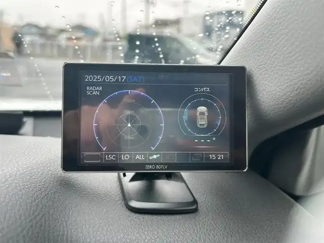 トヨタ カムリ WS 宮城県 2019(令1)年 1.7万km アティチュードブラックマイカ/プラチナホワイトパールマイカ ブラインドスポットモニター/ツートンカラー/・アティチュードブラックルーフ/・アティチュードブラックドアミラー/・ブラックウインドウモール/＝＝＝/セーフティセンス/・プリクラッシュセーフティ/・レーンディパーチャーアラート/・オートマチックハイビーム/・レーダークルーズコントロール/インテリジェントクリアランスソナー/アルパイン9インチナビ（X9Z）/・CD/DVD/・Bluetooth/・フルセグTV/バックカメラ/ビルトインETC/ドライブレコーダー/ハーフレザーシート/パワーシート/革巻きステアリング/パドルシフト/電動パーキングブレーキ/ブレーキホールド/LEDヘッドライト/フォグランプ/オートライト/スマートキー＆プッシュスタート/スペアキー1本/電動格納ミラー/純正18インチAW/社外ヘッドアップディスプレイ/社外テールランプ/トランクスポイラー/ローダウンサス/フロアマット/ドアバイザー/W/サイド/カーテン/ニーエアバッグ/取扱説明書/保証書