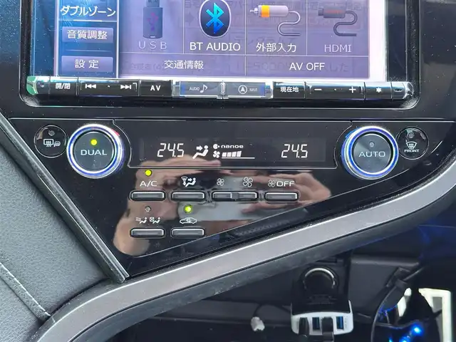 トヨタ カムリ WS 宮城県 2019(令1)年 1.7万km アティチュードブラックマイカ/プラチナホワイトパールマイカ 登録時16615km/ブラインドスポットモニター/ツートンカラー/・アティチュードブラックルーフ/・アティチュードブラックドアミラー/・ブラックウインドウモール/＝＝＝/セーフティセンス/・プリクラッシュセーフティ/・レーンディパーチャーアラート/・オートマチックハイビーム/・レーダークルーズコントロール/インテリジェントクリアランスソナー/アルパイン9インチナビ（X9Z）/・CD/DVD/Bluetooth/フルセグTV/バックカメラ/社外LEDテールランプ/トランクスポイラー/Tom’sローダウンサス/ビルトインETC/ドライブレコーダー/ハーフレザーシート/パワーシート/革巻きステアリング/パドルシフト/電動パーキングブレーキ/ブレーキホールド/LEDオートヘッドライト/フォグランプ/スマートキー＆プッシュスタート/スペアキー1本/純正18インチAW/ヘッドアップディスプレイ/フロアマット/ドアバイザー/W/サイド/カーテン/ニーエアバッグ/取扱説明書/保証書