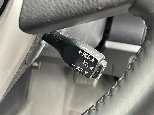 トヨタ ヴォクシー ZS 煌Ⅲ 静岡県 2021(令3)年 4.3万km ブラック ワンオーナー/トヨタセーフティセンス/・プリクラッシュセーフティ/・LDA(車線逸脱警報)/・オートマチックハイビーム/ディーラーオプションナビ/・アルパイン(EX11NX)/・Bluetooth/USB/・フルセグTV/SD/・HDMI/CD/DVD/・AM/FM/ドライブレコーダー（前後方向）/ストップアンドスタートシステム/クルーズコントロール/クリアランスソナー/ビルトインETC/純正16インチAW/LEDヘッドライト/フォグライト/両側パワースライドドア/スマートキー2個/プッシュスタート/新車保証書/取扱説明書