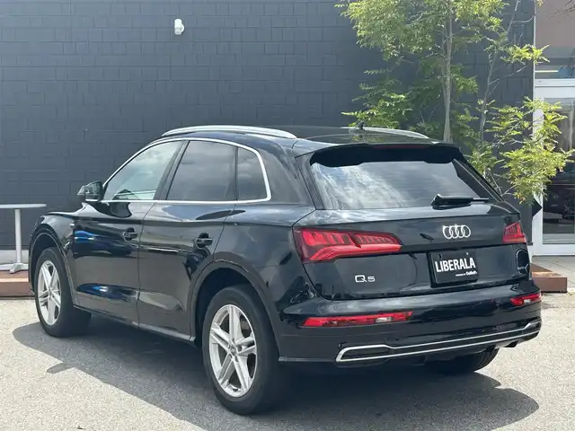 アウディ Ｑ５ 40TDIクワトロ スポーツ 滋賀県 2020(令2)年 3.3万km ミトスブラックメタリック ワンオーナー/マトリクスLEDヘッドライト/Bang＆olufsenサウンド/バーチャルコックピット/ブラックハーフレザー／シートヒーター／メモリ付きPシート/パワーバックドア/ルーフレール/ACC/BSM/３６０°カメラ/純正ナビ／Bluetooth／USB／aux/ETC２．０/フルセグテレビ