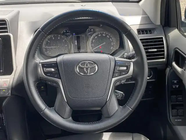 トヨタ ランドクルーザー プラド TX Lパッケージ ブラックED 島根県 2021(令3)年 7.4万km ブラック 4WD/ディーラーOPナビ(CD/DVD/BT/フルセグ)/サンルーフ/プリクラッシュセーフティー/レーンディパーチャーアラート/ロードサインアシスト/レーダークルーズコントロール/オートハイビーム/ビルトインETC/前席パワーシート/前席シートヒーター /前席シートベンチレーション/オートライト/LEDヘッドライト/ルーフレール/純正フロアマット/純正ドアバイザー
