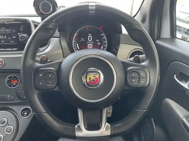 アバルト ５９５ ツーリズモ 青森県 2018(平30)年 4.6万km グレー ターボ/純正ディスプレイオーディオ/【AM/FM/USB/BT/AUX】/MTモード付AT/スポーツモード/フォグランプ/黒レザーシート/パドルシフト/ステアリングスイッチ/コーナーセンサー/純正フロアマット/純正AWスタッドレスタイヤ積込