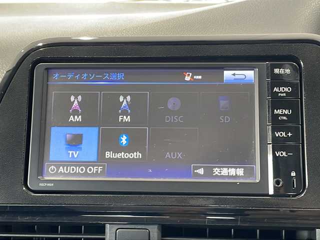 トヨタ シエンタ X 富山県 2018(平30)年 2.7万km ホワイトパールクリスタルシャイン 純正ナビ/ワンセグＴＶ/バックカメラ/ＣＤ・ＤＶＤ・ＢＴ/片側パワースライド/衝突軽減ブレーキ/コーナーセンサー/純正フロアマット/３列シート/盗難防止装置/LEDヘッドライト/リモコンキー/ＥＴＣ/取扱説明書