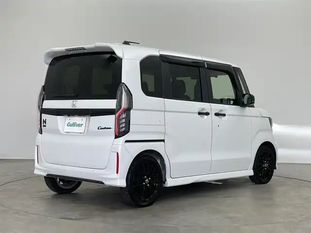 ホンダ Ｎ ＢＯＸ カスタム L ターボ スタイル+ブラック 埼玉県 2022(令4)年 1.5万km プラチナホワイトパール 純正オーディオ/衝突被害軽減システム/車線逸脱警報/クルーズコントロール/ハーフレザーシート/両側パワースライドドア/ETC/LEDオートライト/フォグランプ/シートヒーター/スマートキー/取扱説明書/保証書
