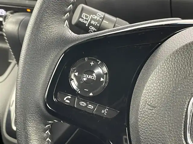 ホンダ Ｎ ＢＯＸ カスタム L ターボ スタイル+ブラック 埼玉県 2022(令4)年 1.5万km プラチナホワイトパール 純正オーディオ/衝突被害軽減システム/車線逸脱警報/クルーズコントロール/ハーフレザーシート/両側パワースライドドア/ETC/LEDオートライト/フォグランプ/シートヒーター/スマートキー/取扱説明書/保証書