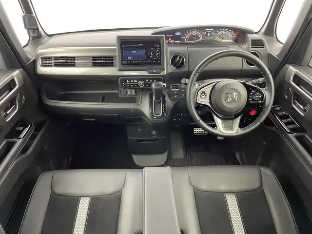 ホンダ Ｎ ＢＯＸ カスタム L ターボ スタイル+ブラック 埼玉県 2022(令4)年 1.5万km プラチナホワイトパール 純正オーディオ/衝突被害軽減システム/車線逸脱警報/クルーズコントロール/ハーフレザーシート/両側パワースライドドア/ETC/LEDオートライト/フォグランプ/シートヒーター/スマートキー/取扱説明書/保証書