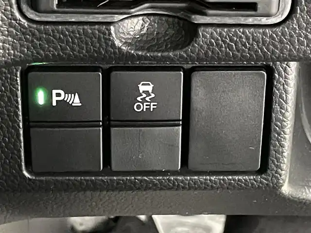 ホンダ Ｎ ＢＯＸ カスタム L ターボ スタイル+ブラック 埼玉県 2022(令4)年 1.5万km プラチナホワイトパール 純正オーディオ/衝突被害軽減システム/車線逸脱警報/クルーズコントロール/ハーフレザーシート/両側パワースライドドア/ETC/LEDオートライト/フォグランプ/シートヒーター/スマートキー/取扱説明書/保証書